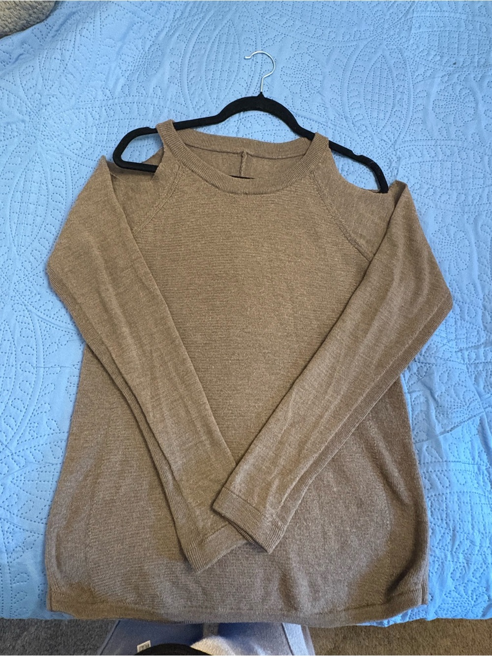 Lululemon Women's Cold-Shoulder Knit Sweater - Camel size medium